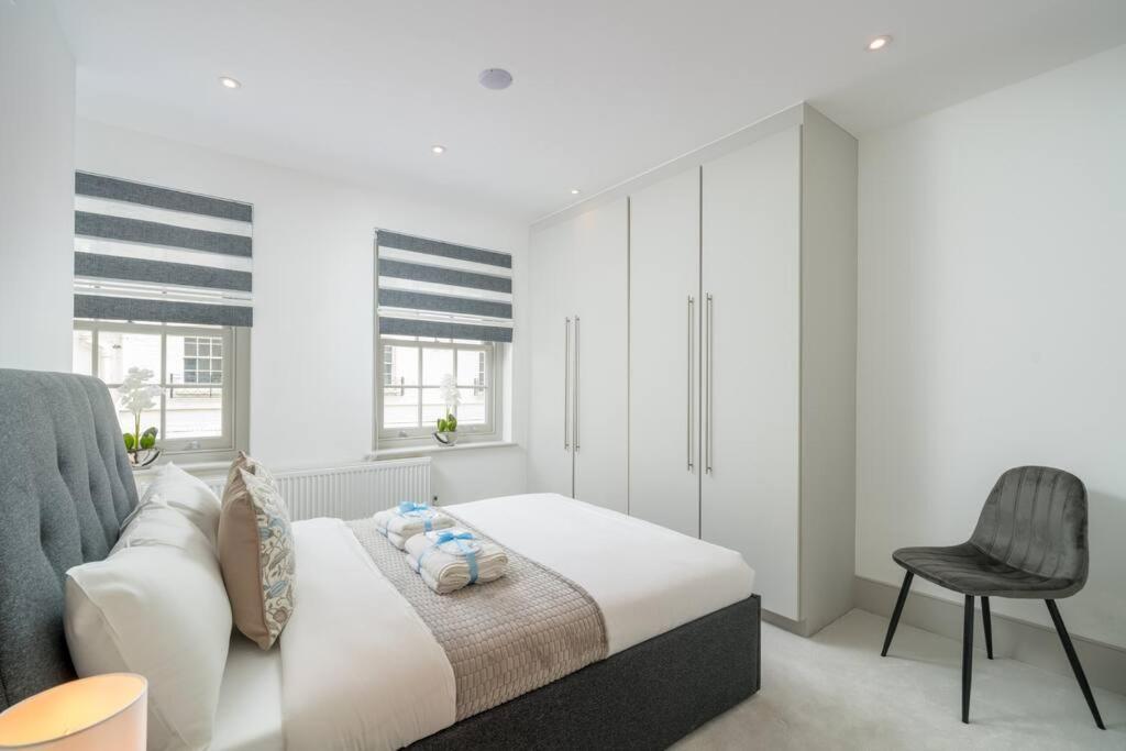 New! Luxurious Mews House Belgravia Leilighet London Eksteriør bilde