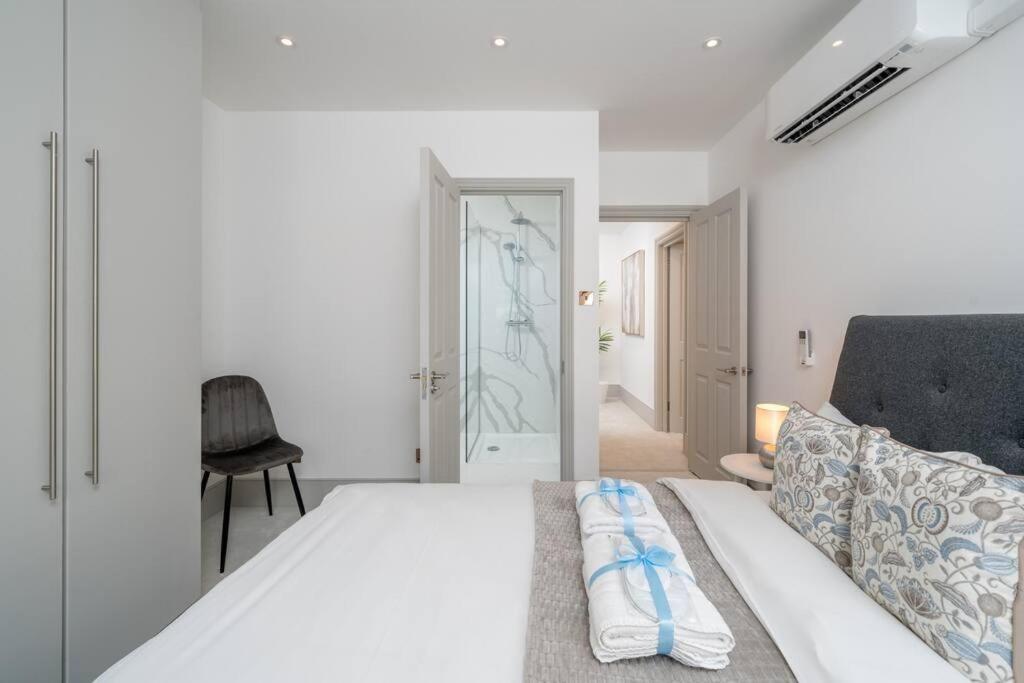 New! Luxurious Mews House Belgravia Leilighet London Eksteriør bilde